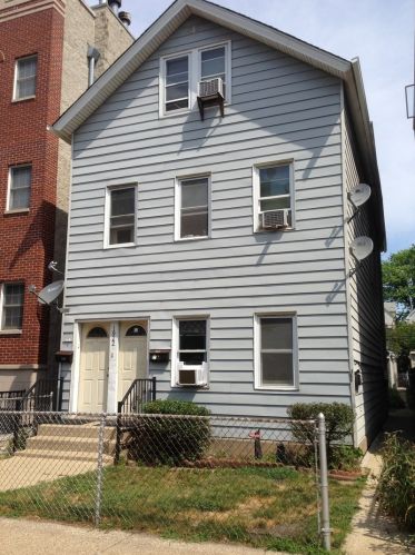 1922 Belmont Ave, Chicago, IL 60657-2025