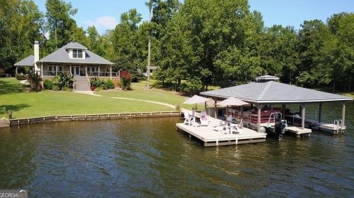 2189 Oconee Dr, Mayfield, GA 31087-5506