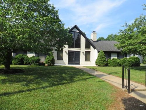 339 Raintree Rd, Danville, VA 24540-1260