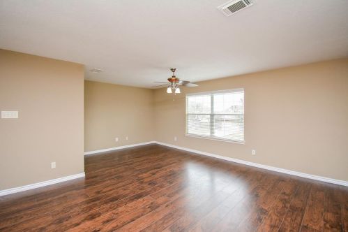 3403 Cypress Lndg Ct, Richmond TX 77471-6070 exterior