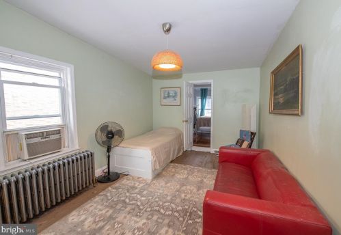 1413 Juniper St, Philadelphia PA  19147-4924 exterior