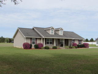 3758 James Loop, Blackshear, GA 31516-5702
