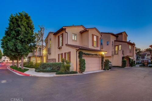 309 Tall Oak, Irvine CA  92603-0673 exterior