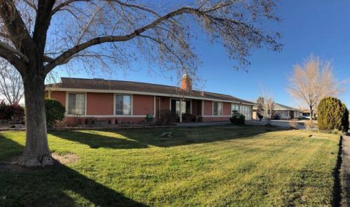 37103 95th St, Juniper Hills, CA 93543-1932