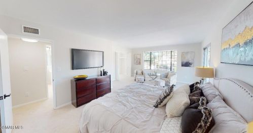 2007 Rhoda St, Simi Valley CA 93065-3539 exterior