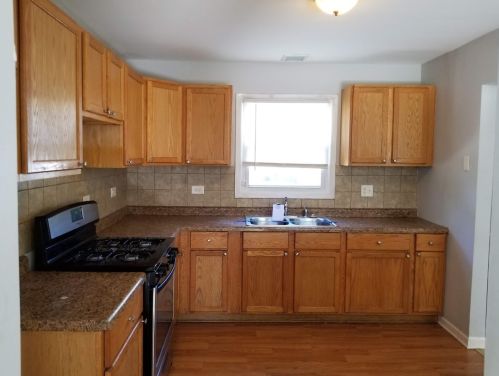 17811 Springfield Ave, Country Club Hills, IL 60478-4875