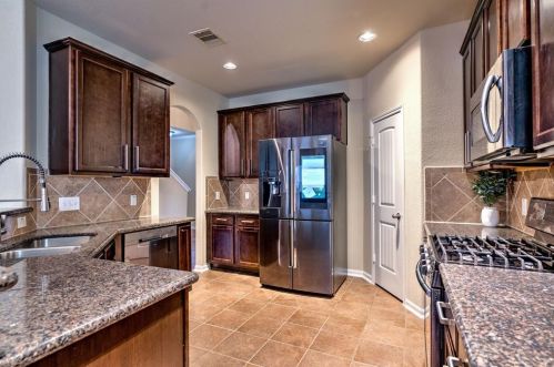 1736 Park Oak Dr, Conroe TX  77304-1776 exterior