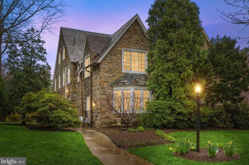 426 Durham St, Philadelphia PA  19119-1222 exterior