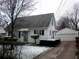 3220 Priscilla Dr, Erie, PA 16506-3329