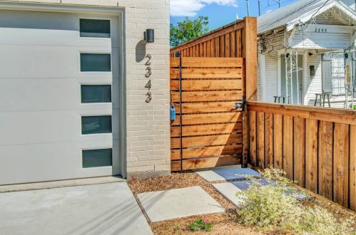 2343 Douglas Ave, Dallas TX  75219-2435 exterior