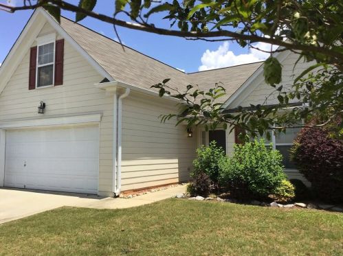 1052 Creek Dr, Villa Rica, GA 30180-3416