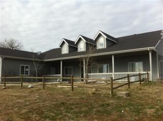 28301 Skyline Dr, Tehachapi, CA 93561-9687