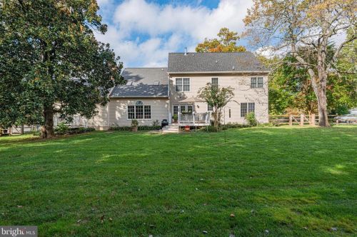 2407 Starcrest Dr, Silver Spring MD 20904-5459 exterior