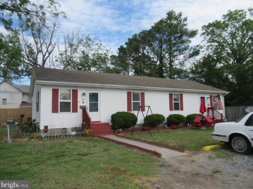 82 Maryland Ave, Crisfield, MD 21817-1128