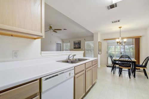 2208 Coats Cir, Austin TX  78748-3403 exterior