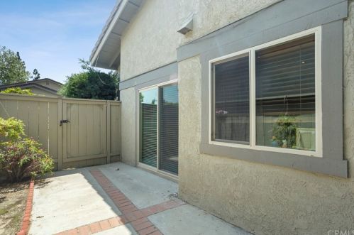201 Ponderosa Ln, Anaheim CA  92802-4927 exterior