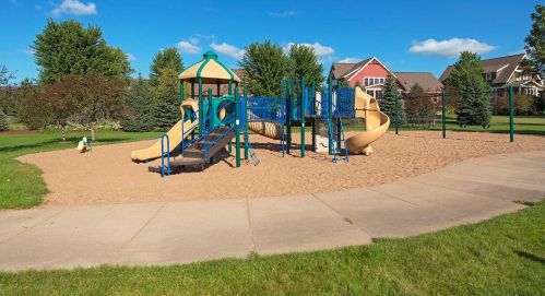 15918 Cobblestone Lake Pkwy, Saint Paul MN  55124-7851 exterior