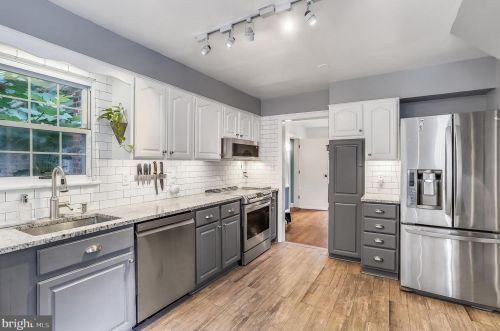 1309 Erskine St, Silver Spring, MD 20912-7017