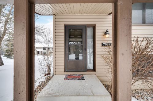 7022 113th St, Minneapolis, MN 55438-2446