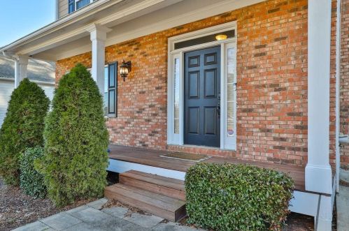 3733 Mill Lake Dr, Marietta, GA 30060-6273
