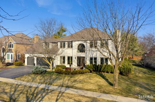1406 Frenchmans Bend Dr, Naperville, IL 60564-9714