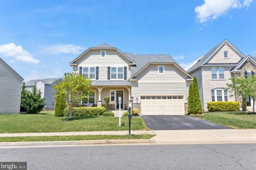 13805 Estate Manor Dr, Gainesville, VA 20155-5957