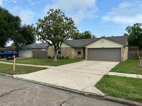 10123 Roseberry Dr, Morgans Point TX  77571-2913 exterior