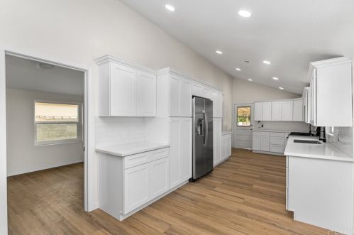 1218 Maple St, Santa Ana CA  92707-1304 exterior