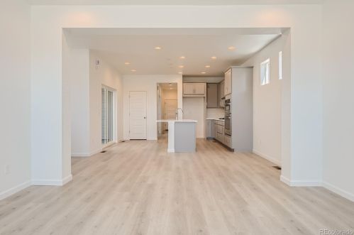 3469 Duquesne Way, Aurora CO 80016-1317 exterior