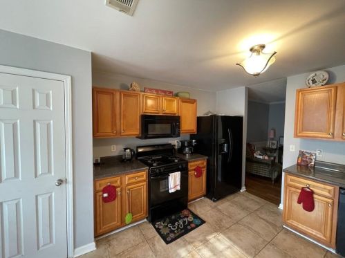 5849 El Segundo Way, Atlanta GA  30349-7519 exterior