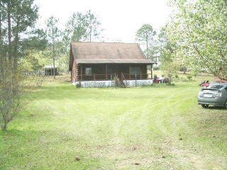 162 Hidden Lakes Dr, Enigma, GA 31749-1312