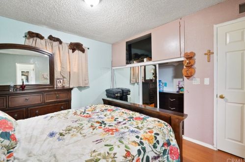 10462 Hole Ave, Riverside CA  92505-1620 exterior