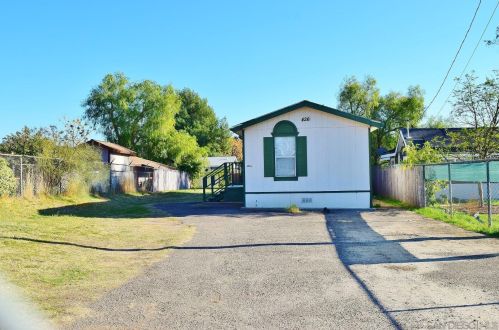 426 D St, Ramona, CA 92065-2462