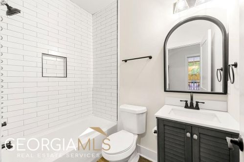 1666 Connally Dr, Atlanta GA  30344-1166 exterior