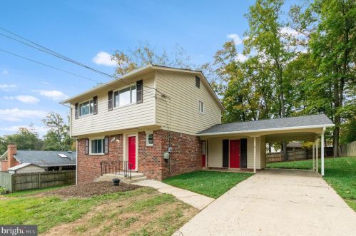 8613 Kenilworth Dr, Springfield VA  22151-1409 exterior