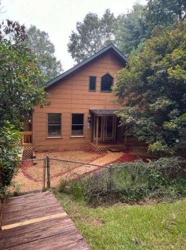 608 Running Deer Rd, Cleveland, GA 30528-2676