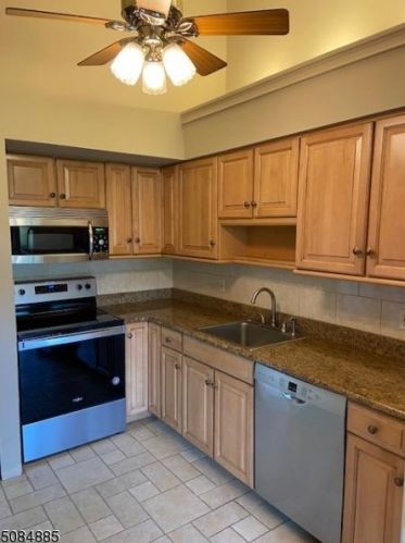 44 Slope, Clinton, NJ 08809-1134