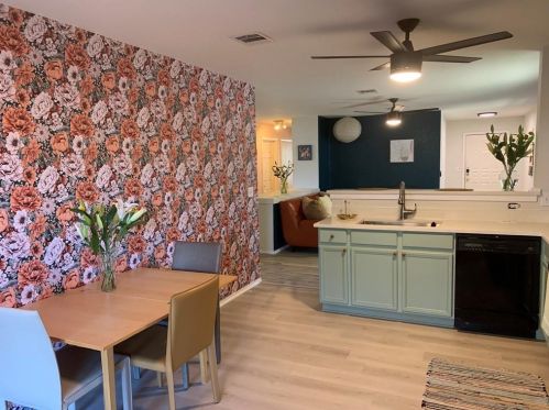 5301 Apple Orchard Ln, Austin TX  78744-3062 exterior