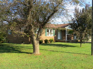 100 Allis Ct, Fieldale, VA 24089-3431
