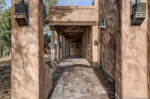 10426 Tomahawk Rd, Parker CO 80138-7808 exterior