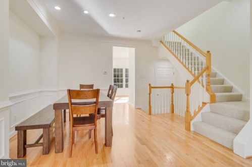 8517 Cameron St, Silver Spring MD 20910-3466 exterior