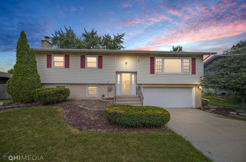 15456 Ridgeland Ave, Oak Forest, IL 60452-1621