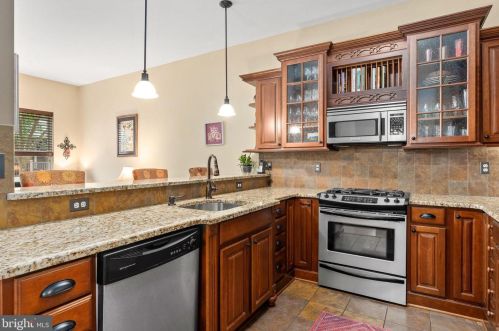 609 Atlantic, Camden NJ  08108-3420 exterior