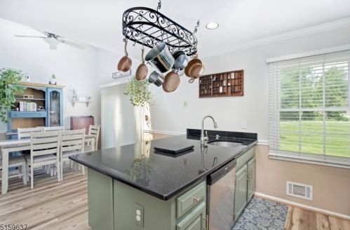 431 Chapman Ct, Hackettstown NJ  07840-1644 exterior