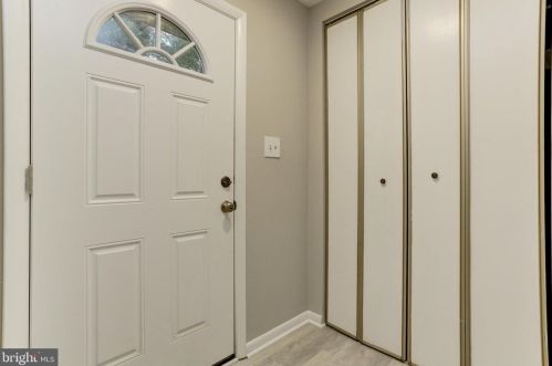 5402 White Mane, Columbia, MD 21045-2407