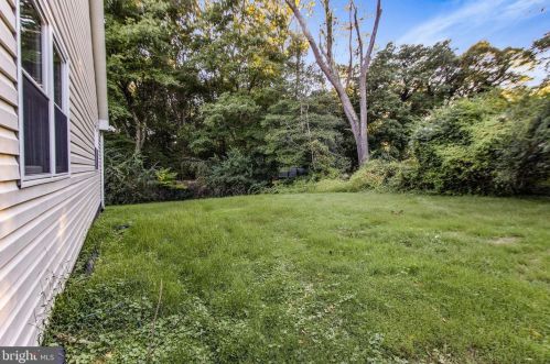 12606 Meadowood Dr, Silver Spring MD 20904-2928 exterior