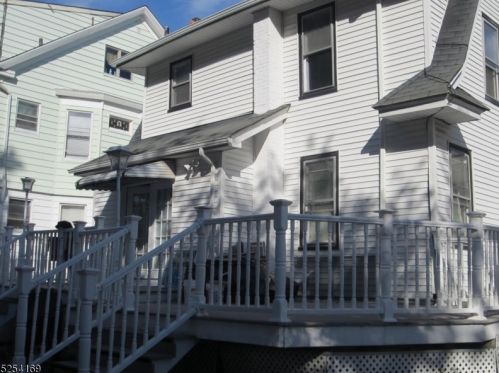 25 Clinton Ter, Irvington, NJ 07111-1416