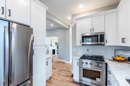 3722 Drake Ave, Cincinnati OH  45209-2124 exterior