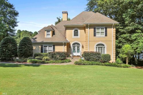 10 Shore Pt, Newnan, GA 30263-5908