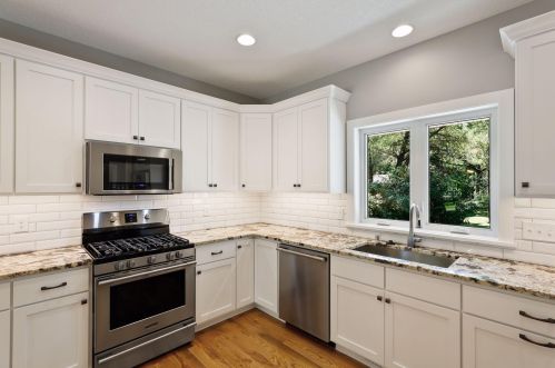 115 Greenwood St, Saint Paul MN  55115-2247 exterior